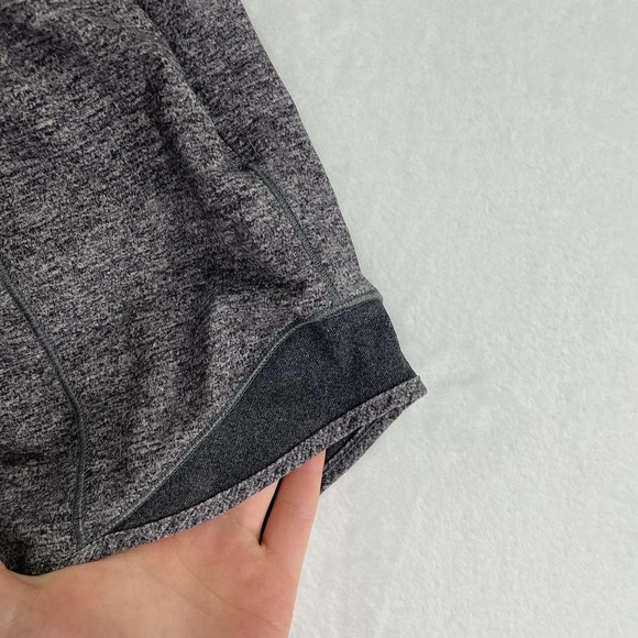 Lululemon Hotty Hot Low-Rise Lined Short 4” - 4 - Picture 5 of 9